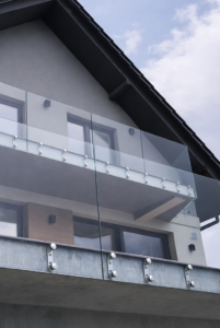 Balustrada-balkonowa-zewnetrzna-221x300